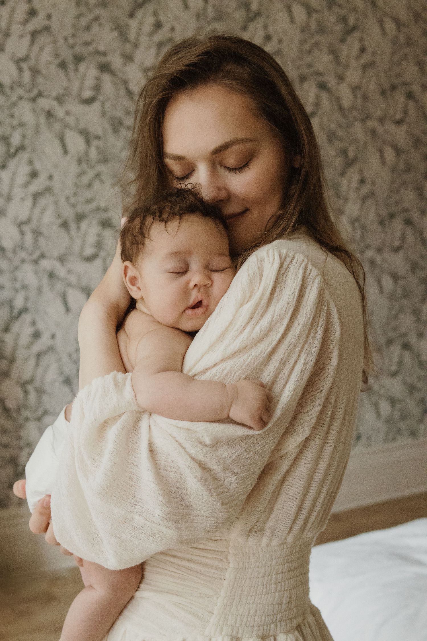 Newborn photoshoot by jennifer thwaites photography