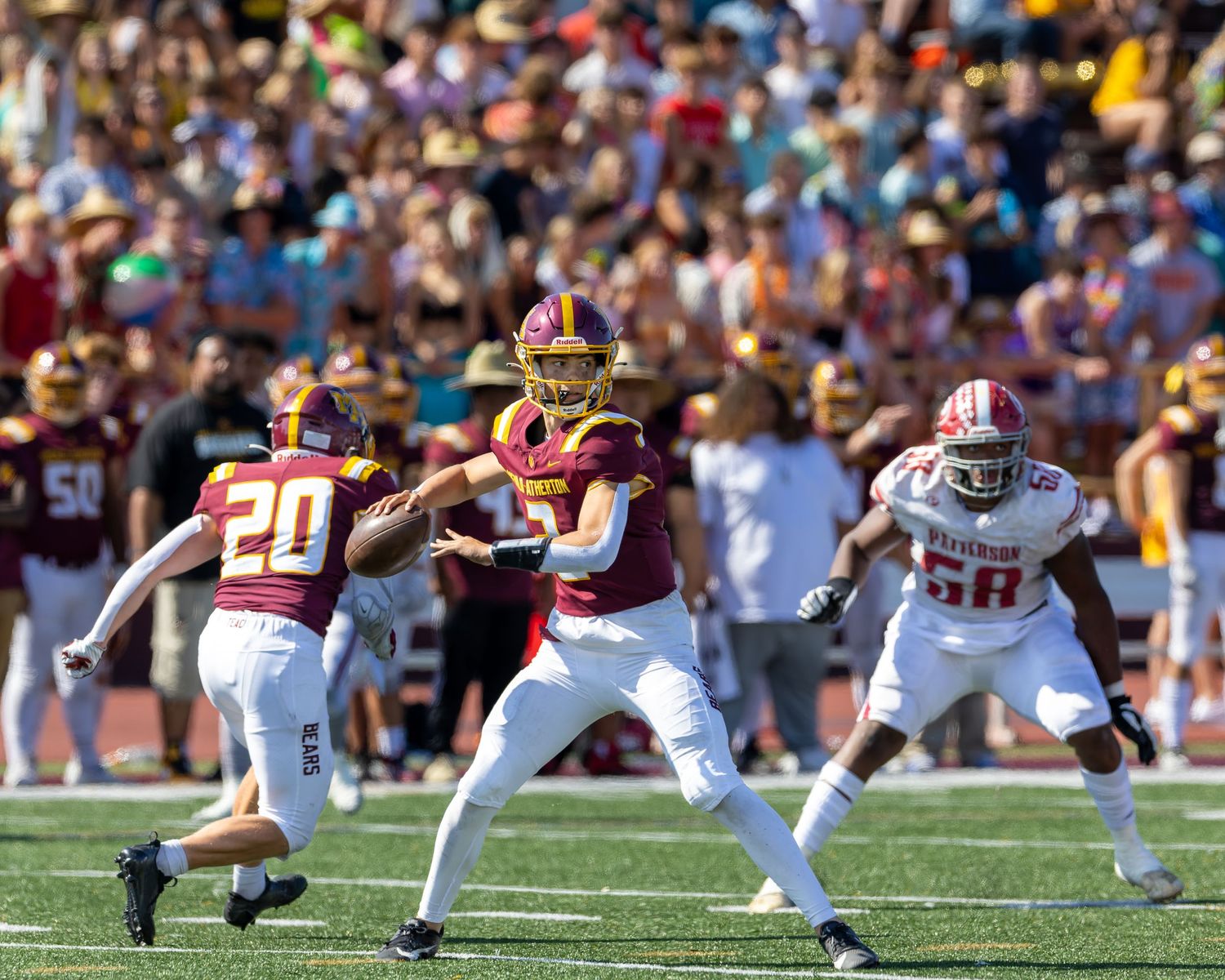•	Single Game
Team packages include candid + action shots. Photo counts vary per athlete based on game