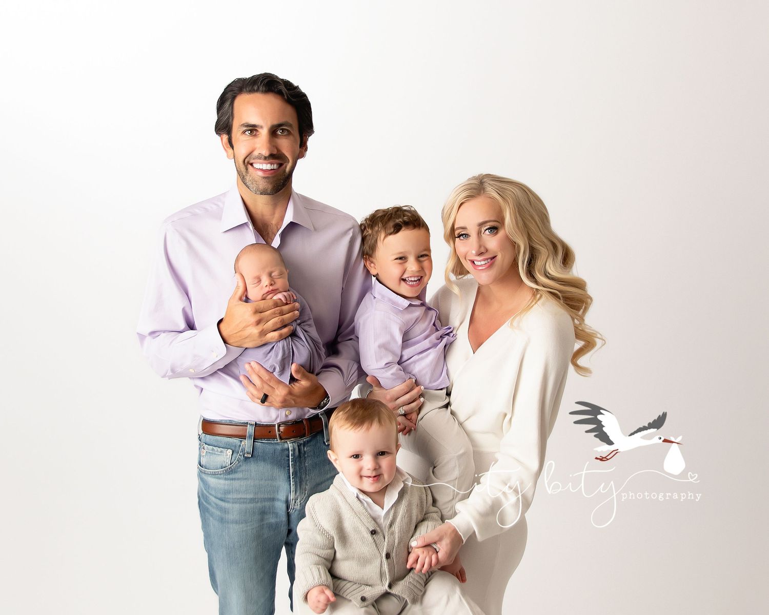 Family of five Newborn Baby Photography Session Ity Bity Photography Cleveland Avon Ohio