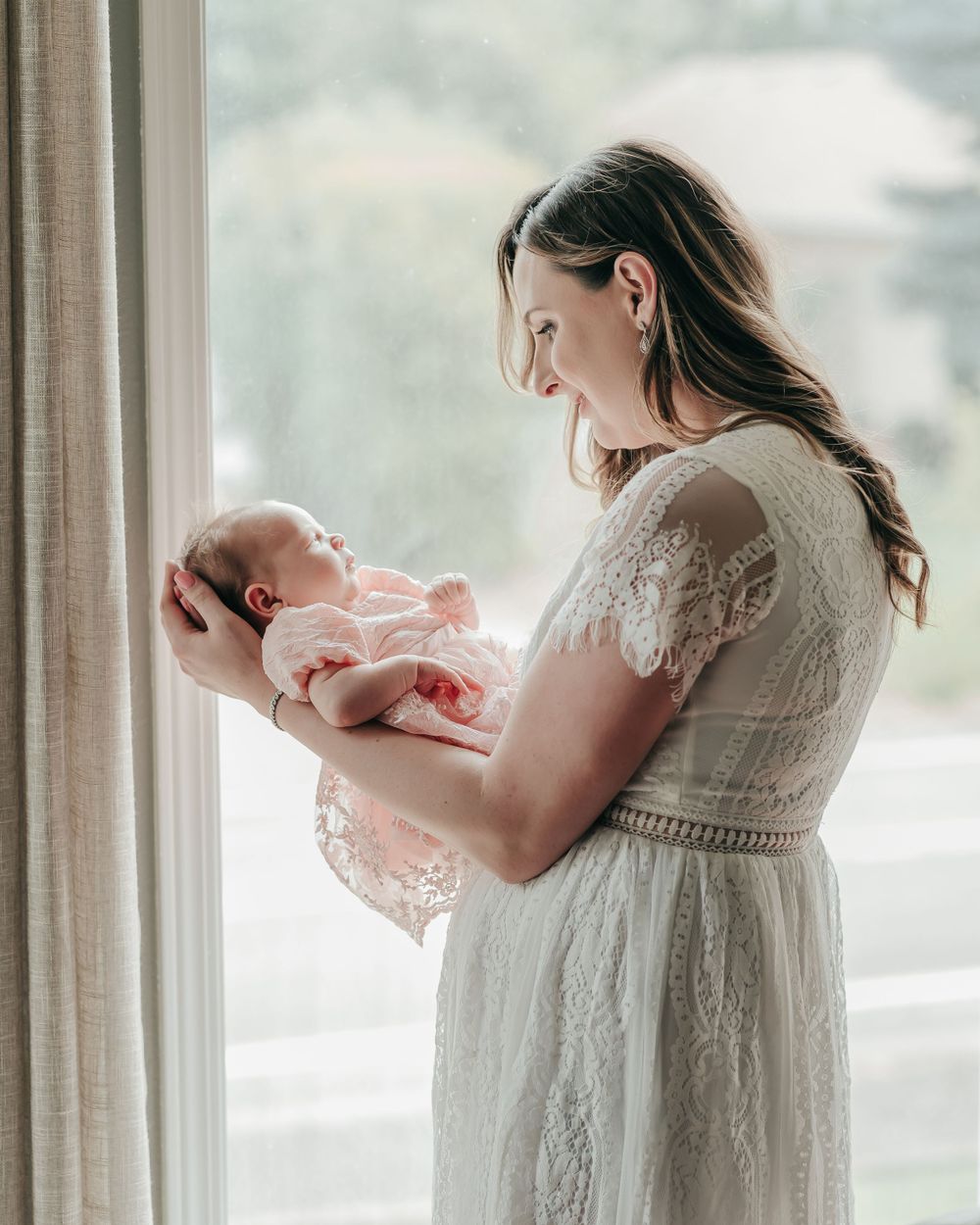 mom and baby newborn lifestyle