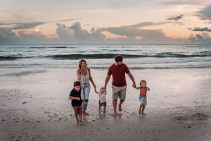 Nashville family photographer specializing in natural light, candid storytelling, and timeless portraits. Beach Minis Miramar Destin Florida