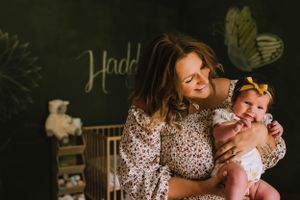 Middle Tn Family and Newborn photographer - Nashville family photographer specializing in natural light, candid storytelling, and timeless p