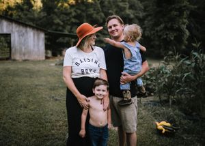 Family Baby Announcement Nashville Tennessee Photographer Nashville family photographer specializing in natural light, candid storytelling,