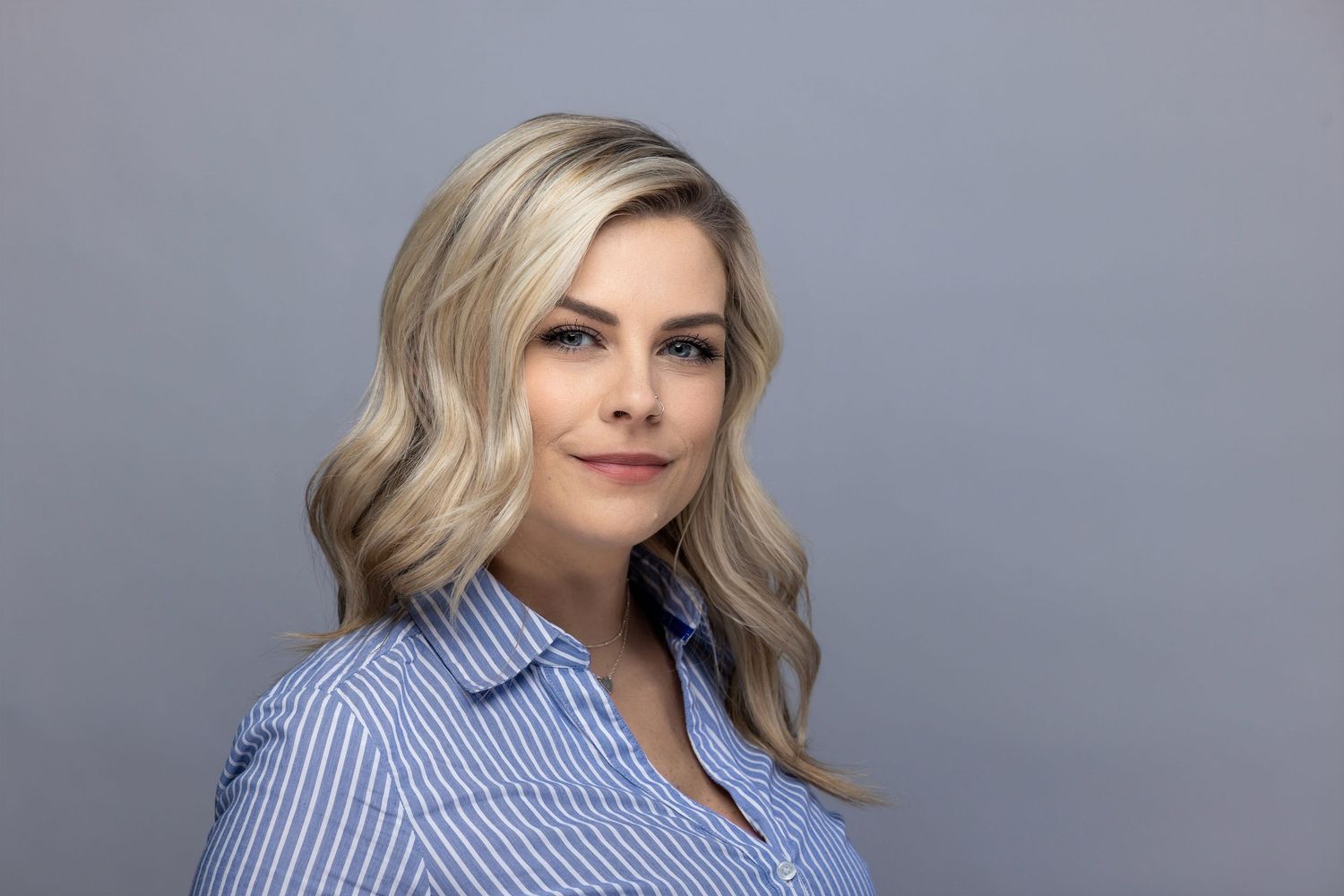 Anita Barcsa Photography Headshot Photography - San Francisco - Builder.io 5