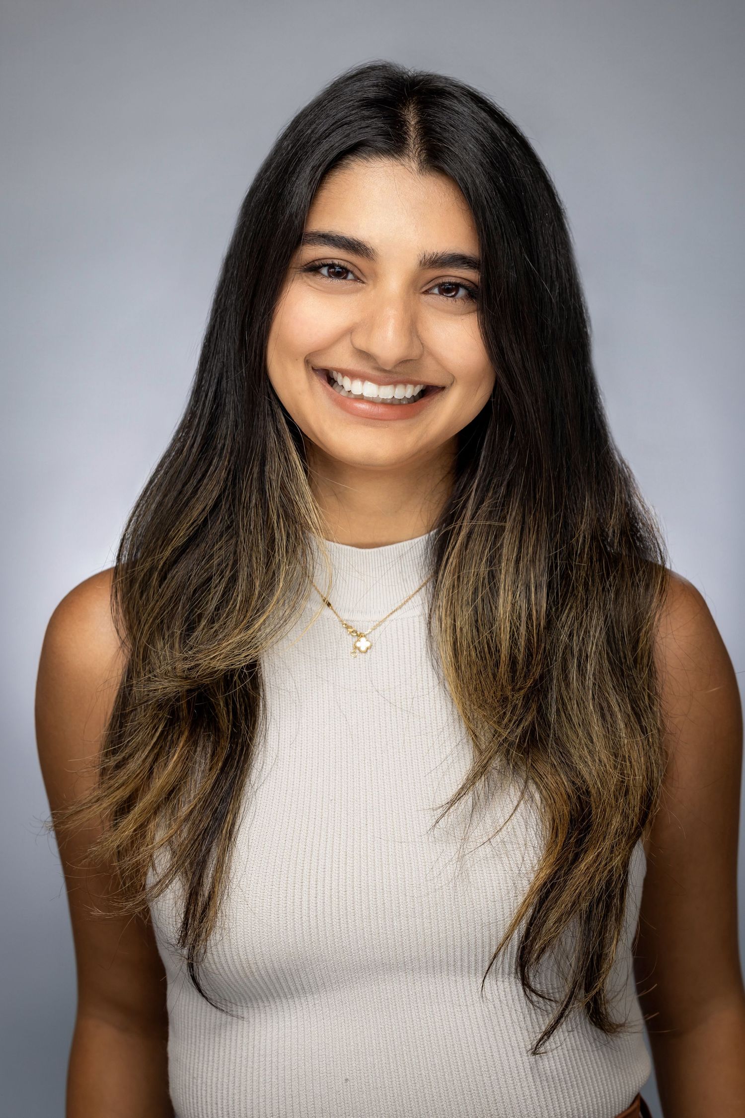 Anita Barcsa Photography Headshot Photography - San Jose - Bloom Energy - Manal 3