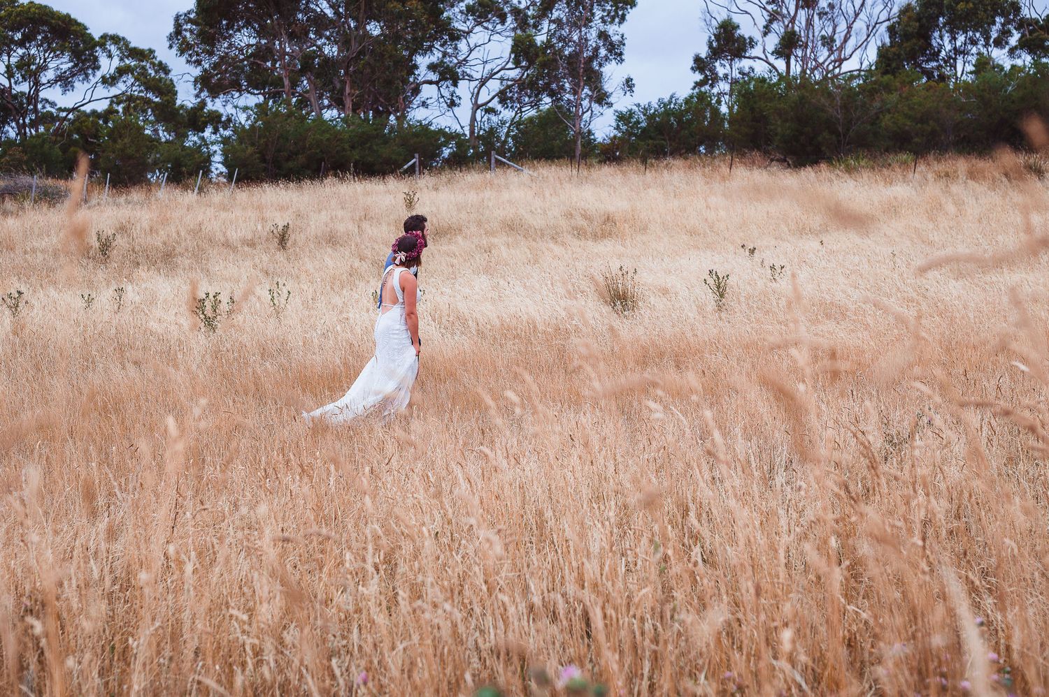 bangor vineyard shed tasmanian documentary wedding photographer