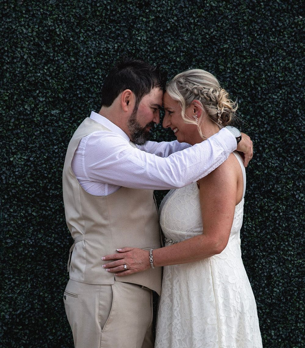 Diane & Simon's Wedding at Carmen's | Niagara Photography | Welland Photography | St. Catharines Photography