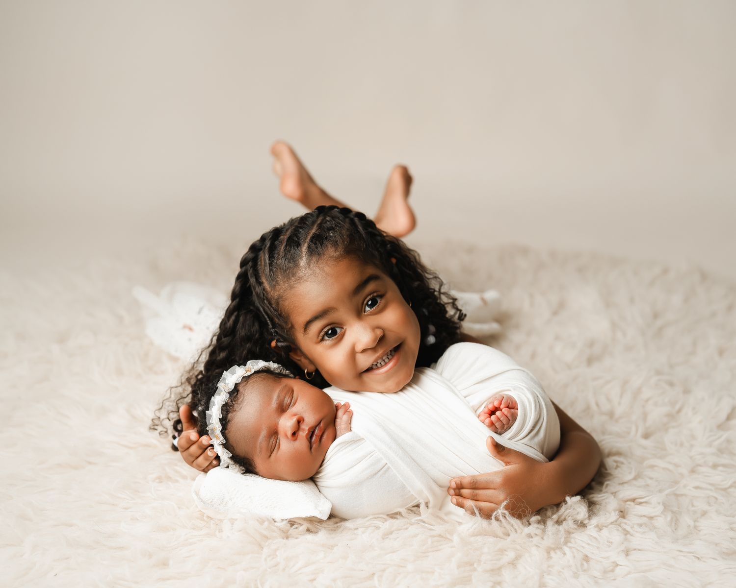 Newborn photography studio located in between Atlanta, Georgia and Birmingham, Alabama with full service photo studio.
