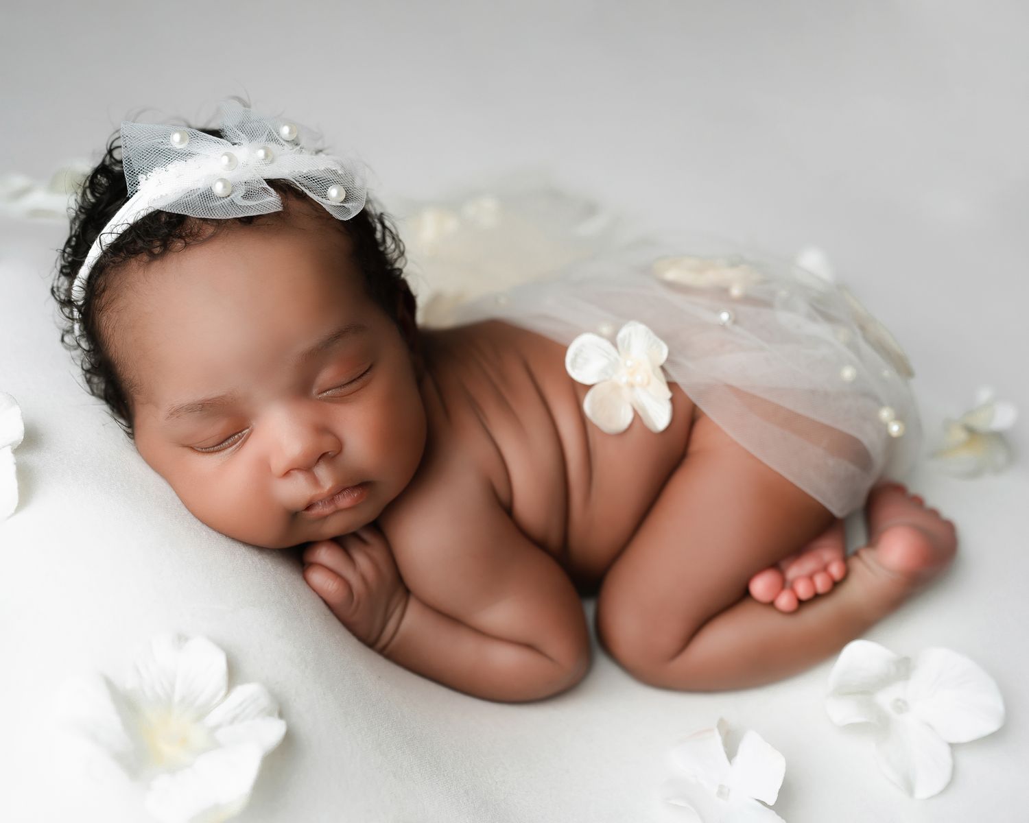 Newborn photography studio located in between Atlanta, Georgia and Birmingham, Alabama with full service photo studio.