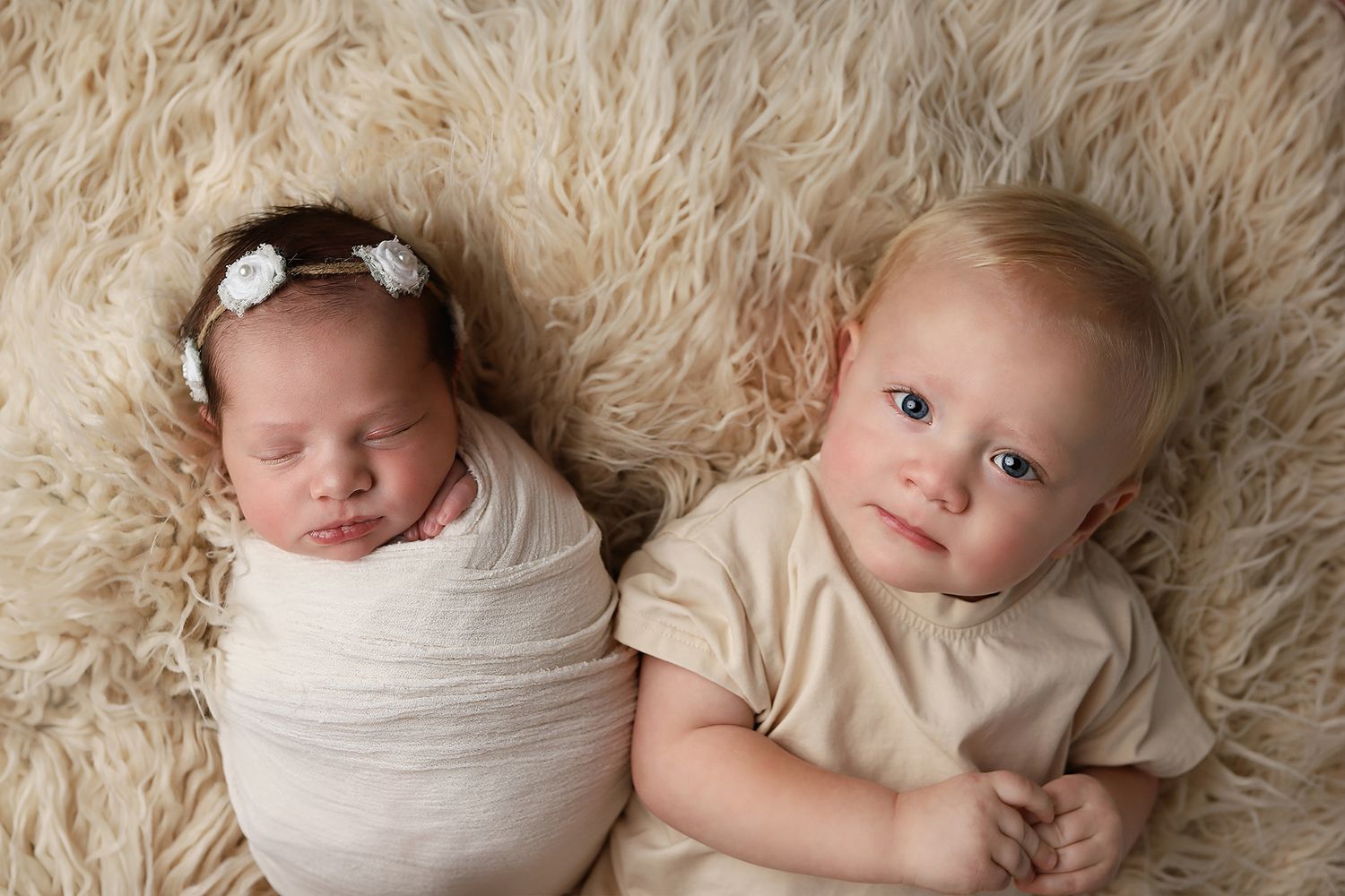Santaquin in-home newborn photography with sibling, Newborn and sibling photos in family home