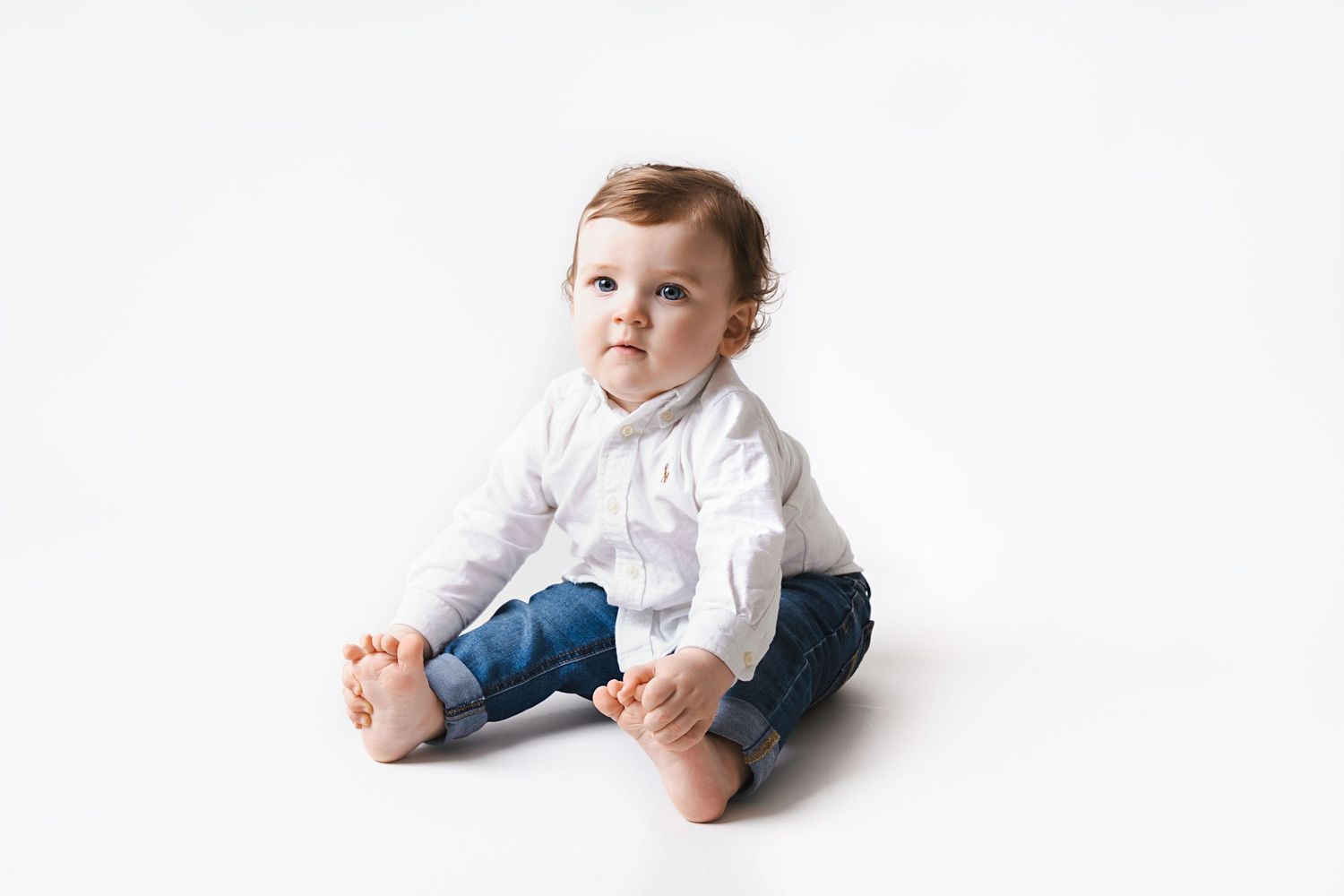 Timeless sitter baby, simple and natural.. crisp white