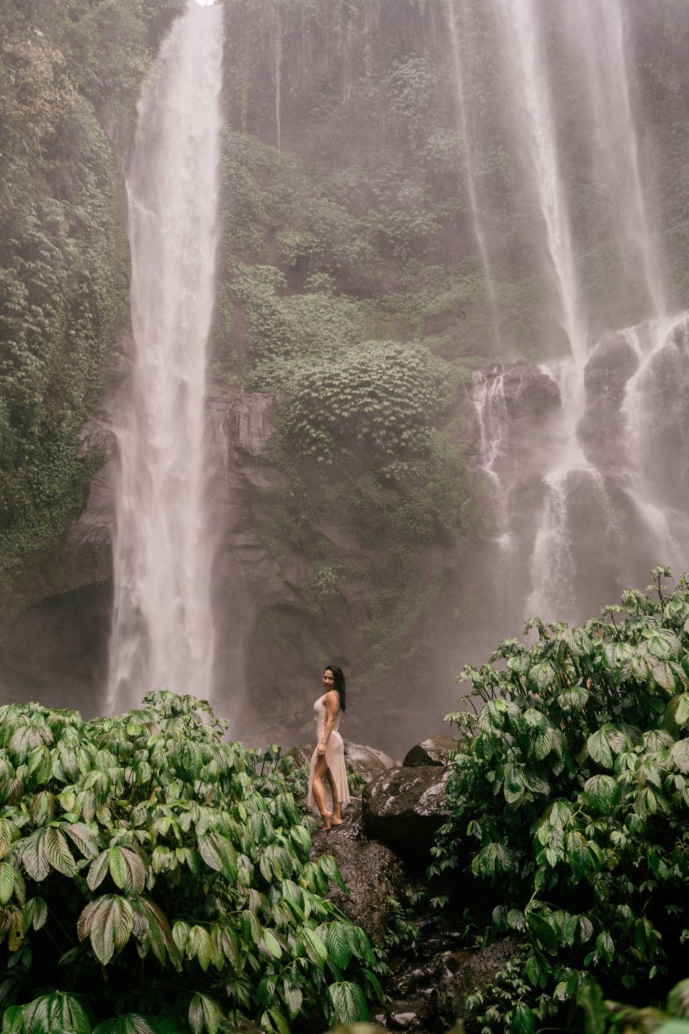 Solo lifestyle photoshoot at Sekumpul waterfall