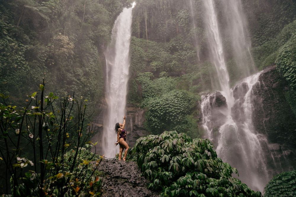 Solo lifestyle photoshoot at Sekumpul waterfall