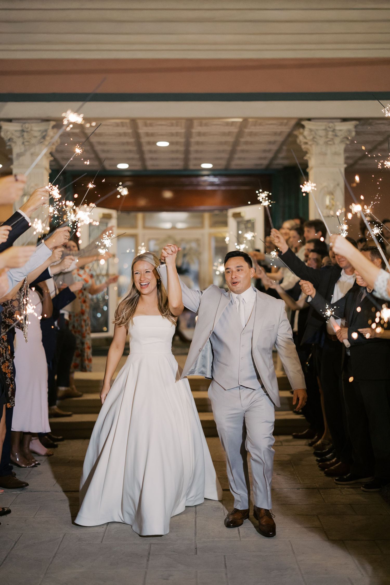 Bridal portraits at Venue de LaChute in Spring.