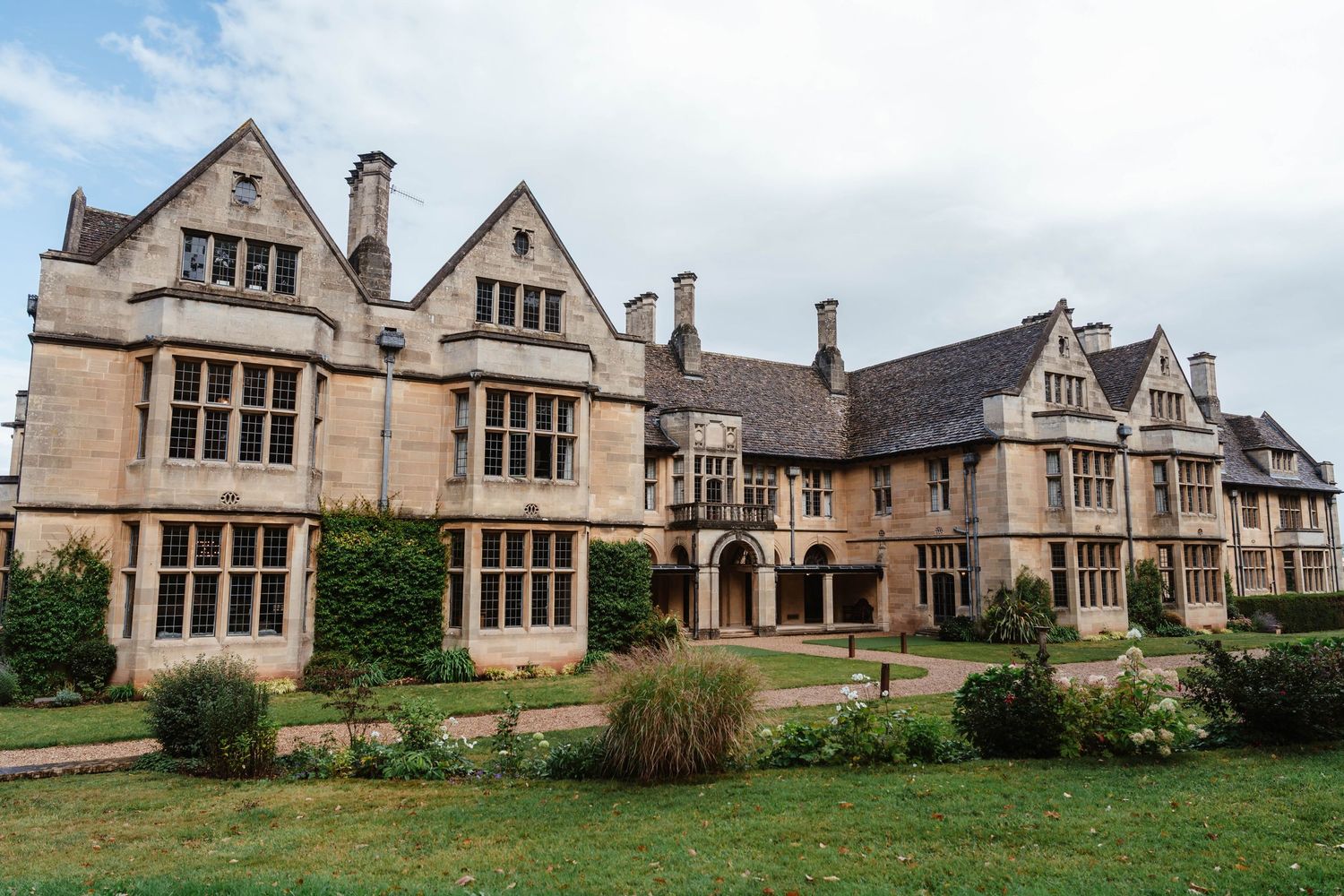 Zara Davis Wedding Photography Bristol Combe Lodge Cotswolds Cheltenham Stroud