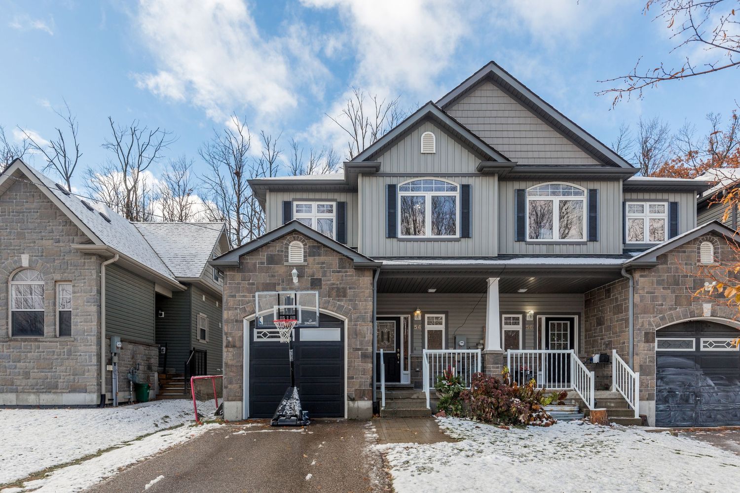 A photo of a semi-detached home in Orillia Ontario for a real estate listing in North Simcoe County photographed by Sarah Tennant