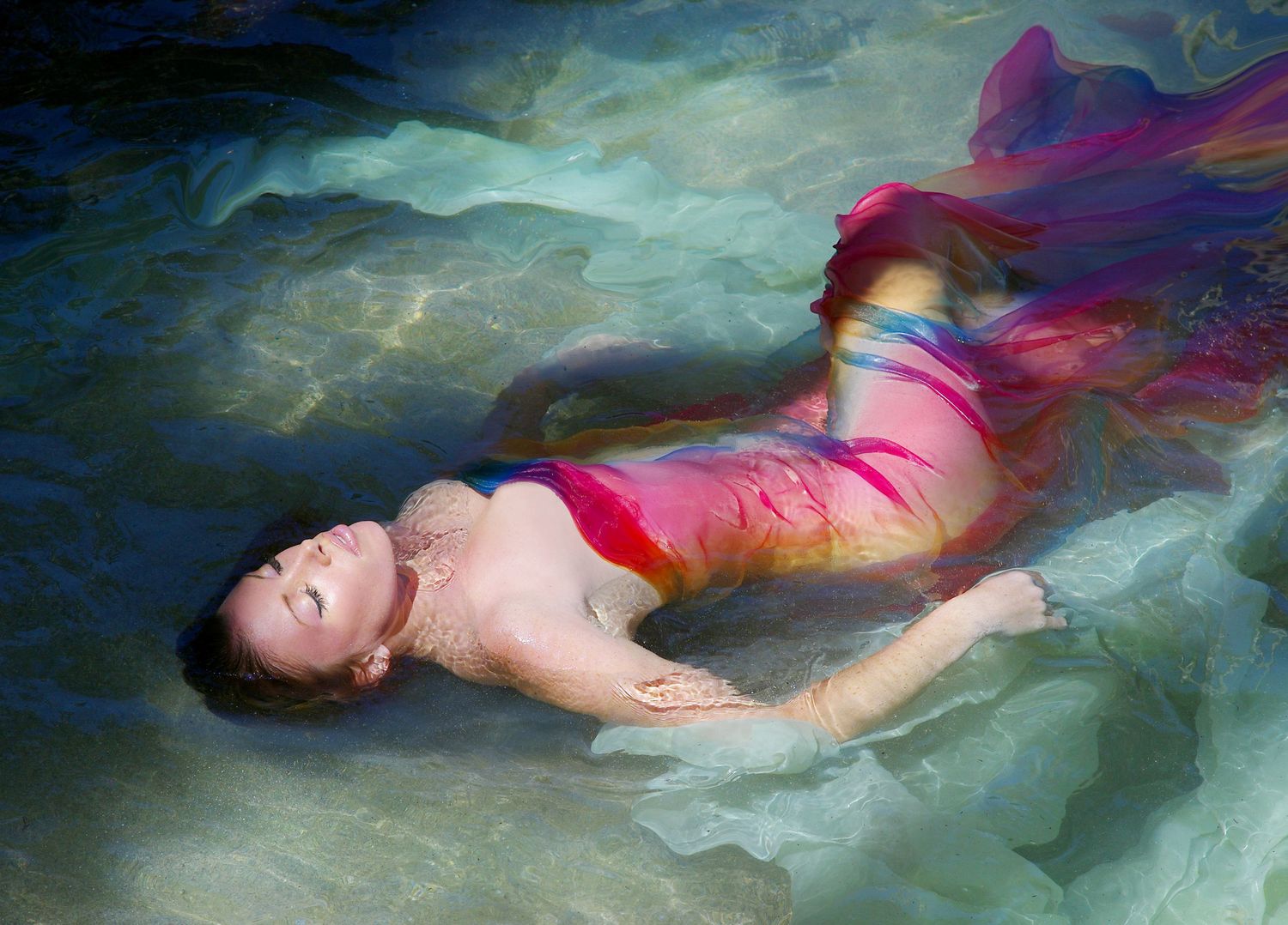 colors in water