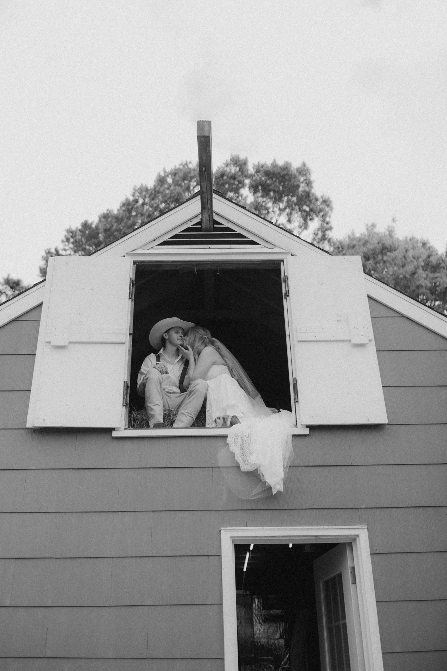 South Jersey Wedding Photographer. Budget Friendly. South Jersey Weddings New Jersey. Weddings, Elopements, Engagements.