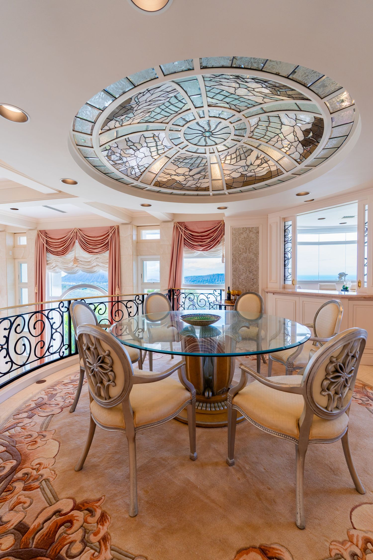Real estate photographer
real estate photographer Hawaii, Dubai
Real Estate photography 
Luxury real estate photographer
Real estate Oahu