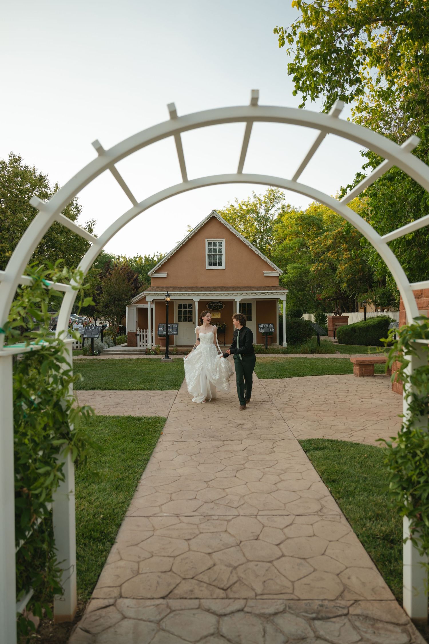 Couple getting married in southern utah