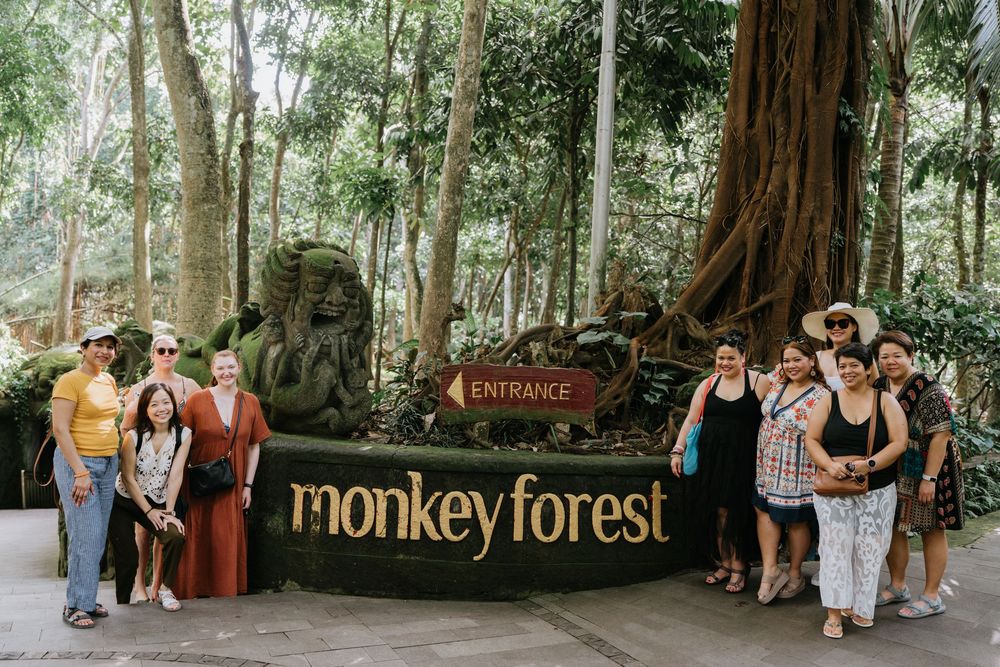 Tour group photography services in Bali