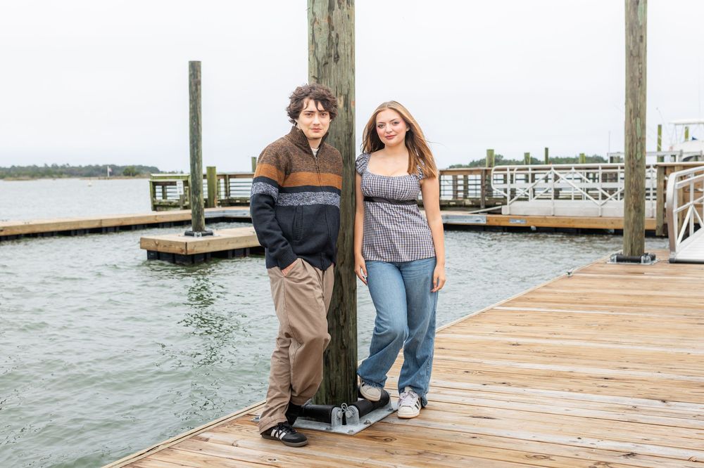 outdoor family and senior photos by Samantha Ann Photo photography studio in swansboro near Hubert, Emerald Isle, and Morehead City.