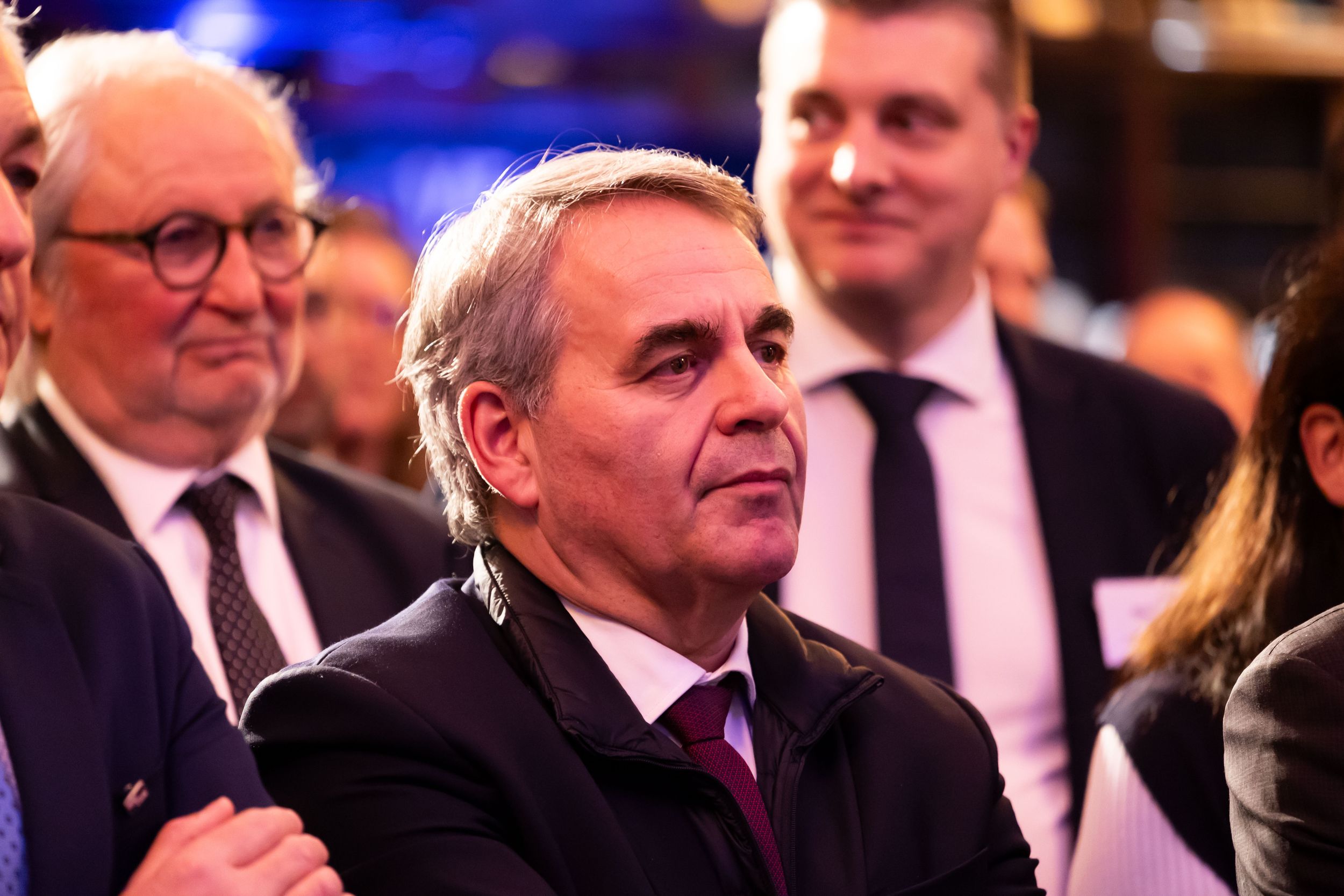 Xavier Bertrand assistant aux vœux de l'industrie automobile à l'Automobile Club de France.