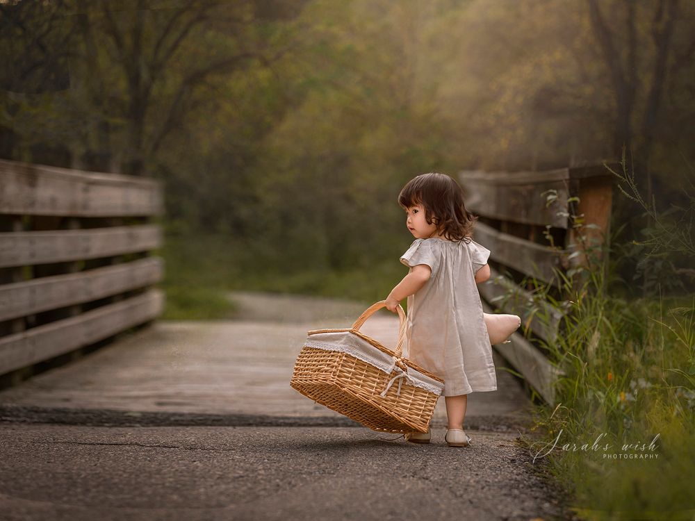Calgary Newborn, Baby, Maternity, Milestone & Family Photography | 10+ Years Expertise | 100% Client Satisfaction