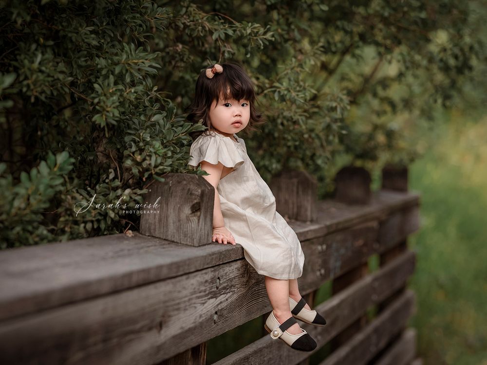 Calgary Newborn, Baby, Maternity, Milestone & Family Photography | 10+ Years Expertise | 100% Client Satisfaction
