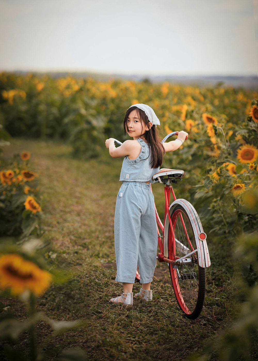Calgary Newborn, Baby, Maternity, Milestone & Family Photography | 10+ Years Expertise | 100% Client Satisfaction