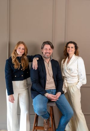 Teamfoto business shoot in daglichtstudio in Gelderland
