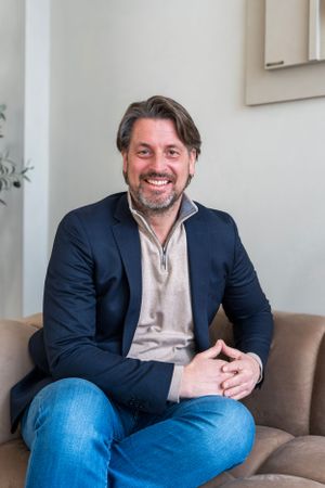 Zakelijk portret financieel adviseur