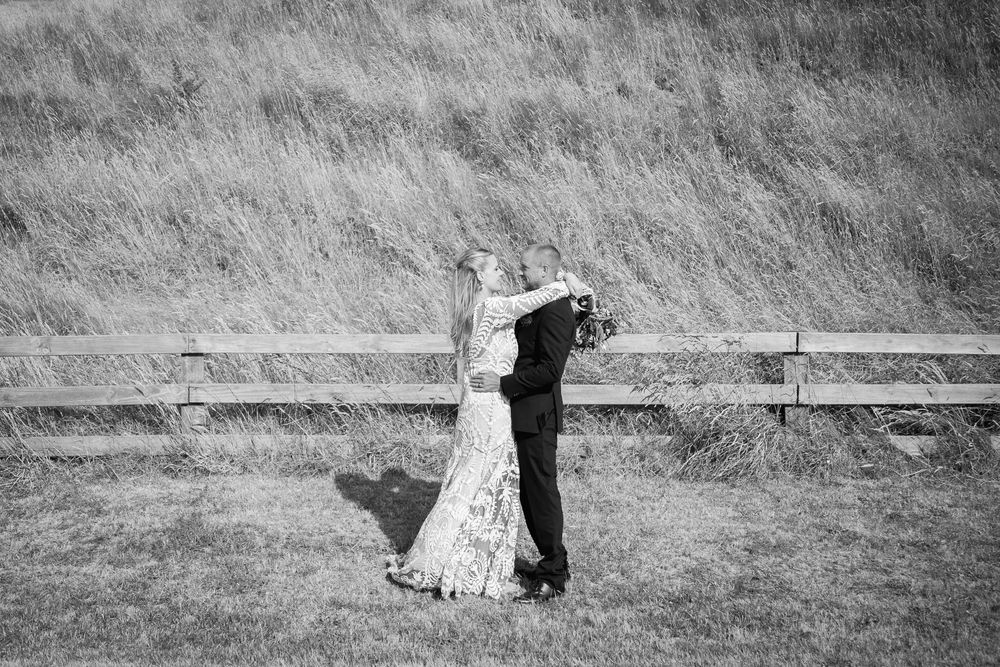 Wedding photography on the Kapiti Coast, Wellington by professional wedding photographer Andy Snaps.