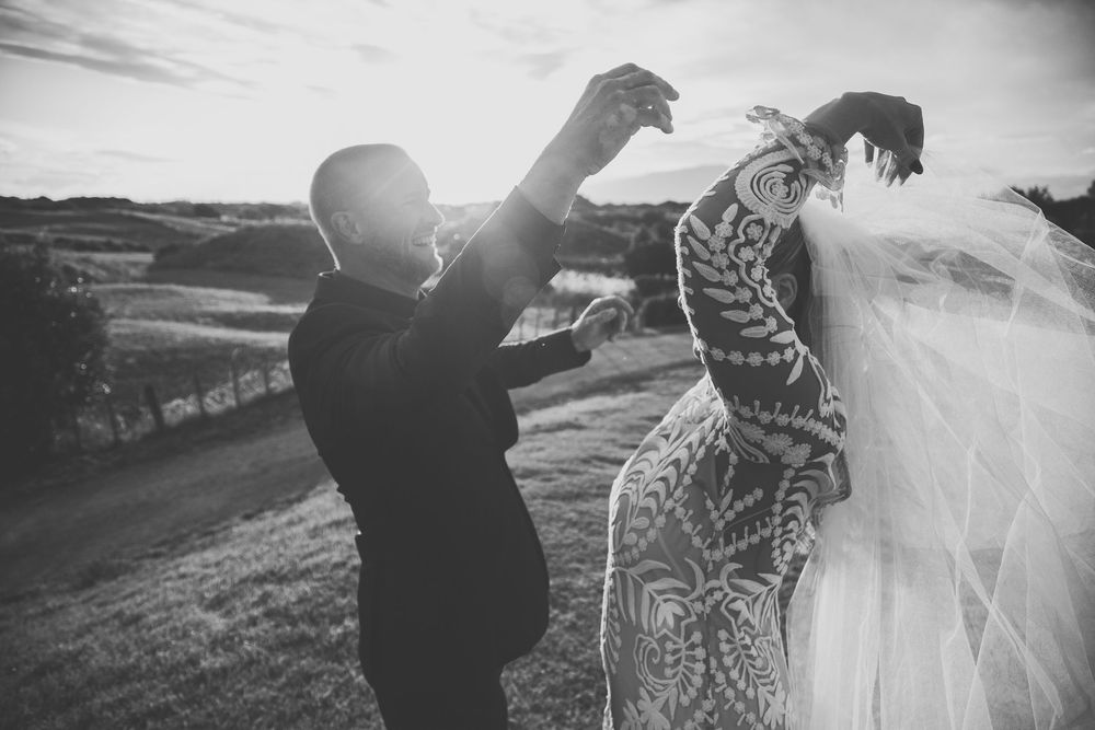 Wedding photography on the Kapiti Coast, Wellington by professional wedding photographer Andy Snaps.