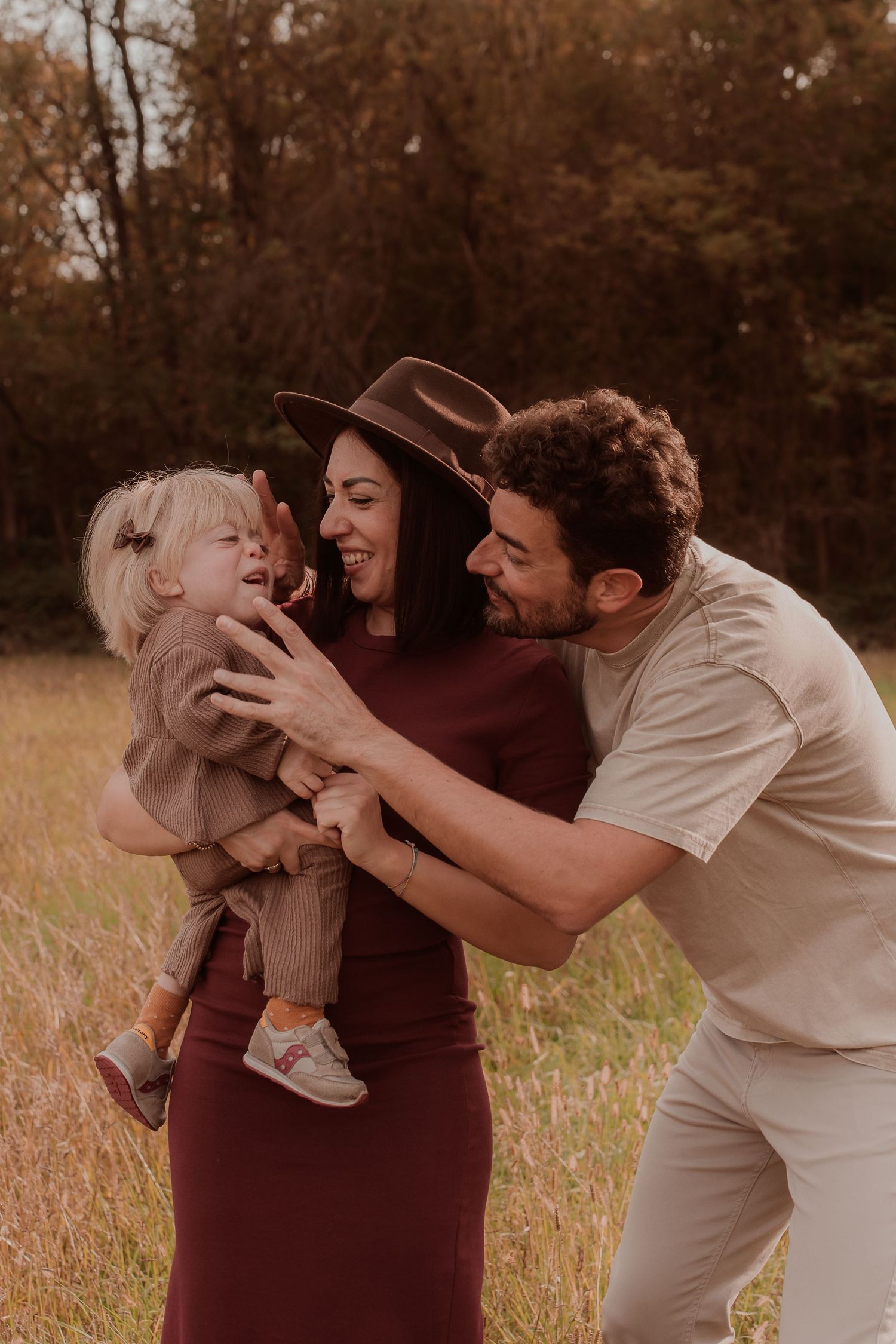 Fotografia di famiglia a Cogliate  
Ritratti spontanei e pieni d’amore per la tua famiglia. Studio a Cogliate, anche in esterna