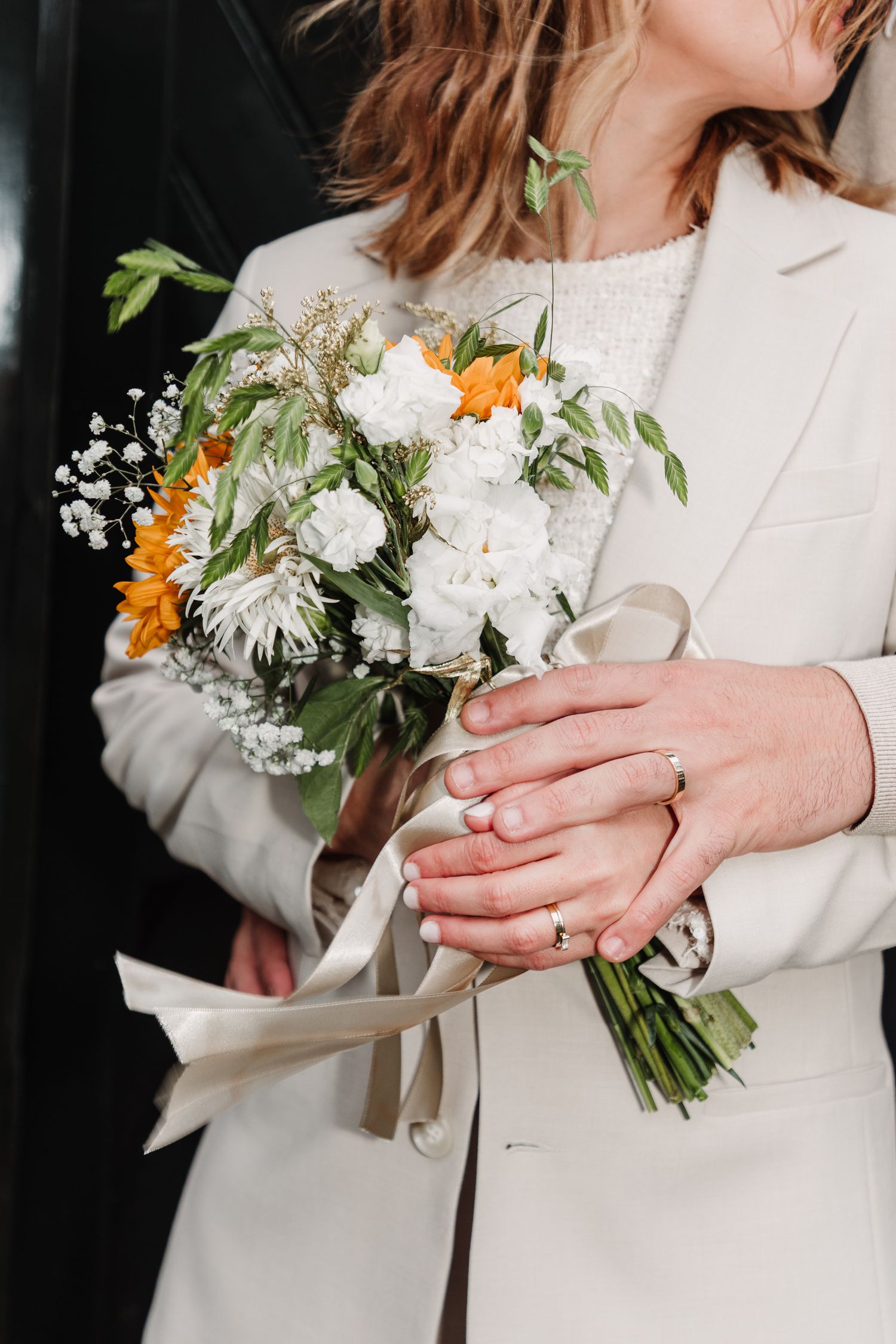Bouquet and rings detail shot from micro wedding in Amsterdam