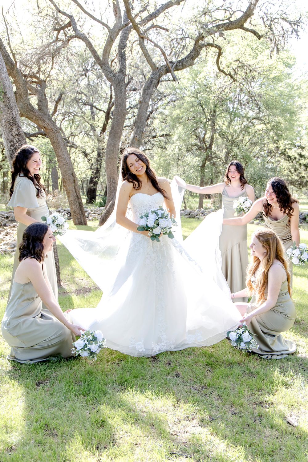 Fredericksburg luxury wedding photographer delivering stress-free experience