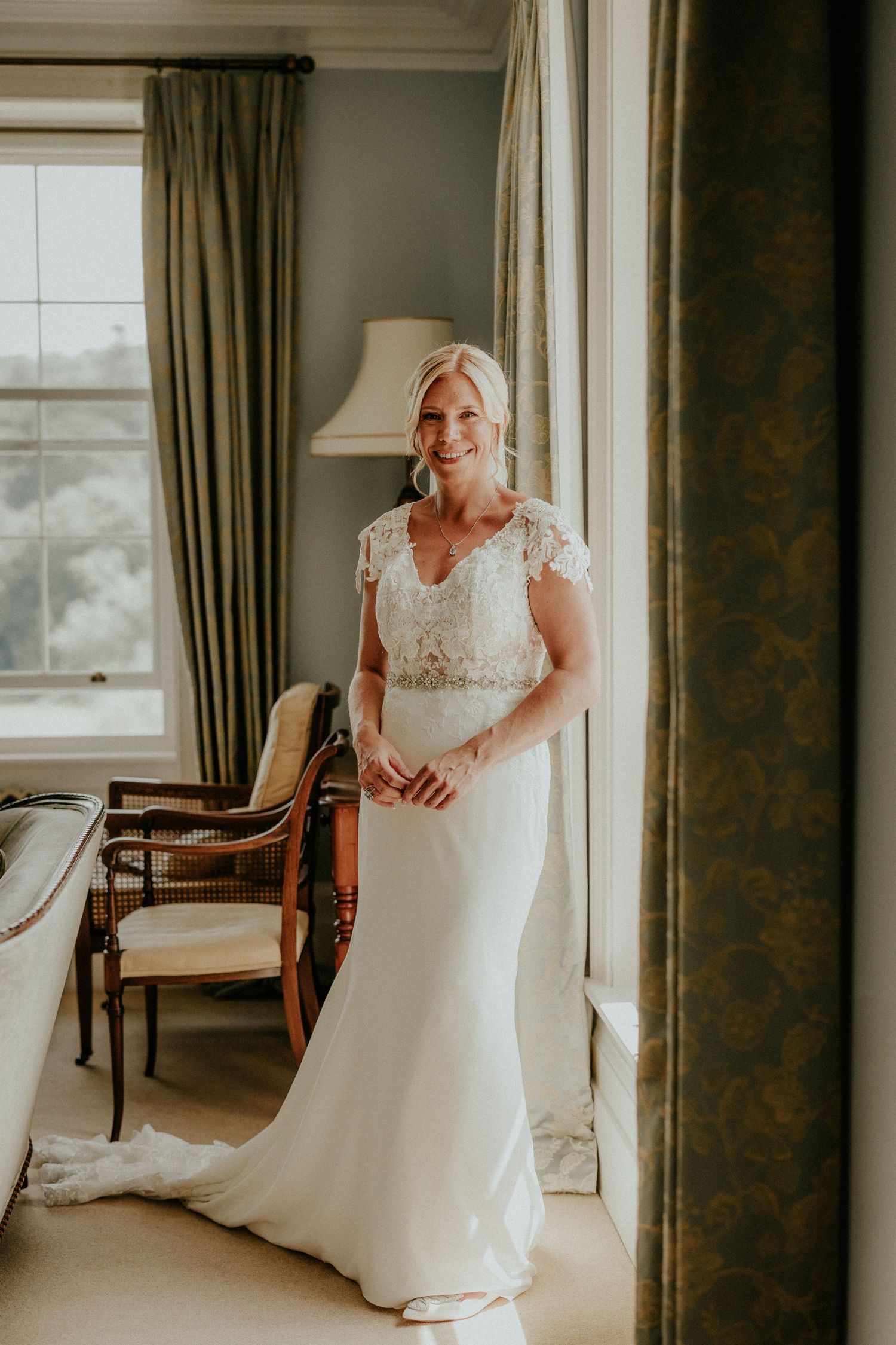Cornwall and Devon wedding & Elopement photography by Olivia Rossi Photography - Creative wedding photography - Caerhays estate Weddings