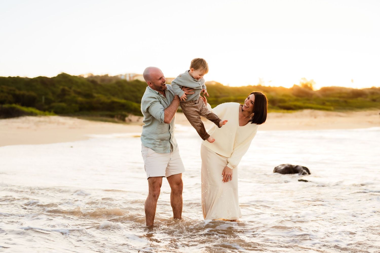 Golden hour family photos at Maroubra Beach Sydney.