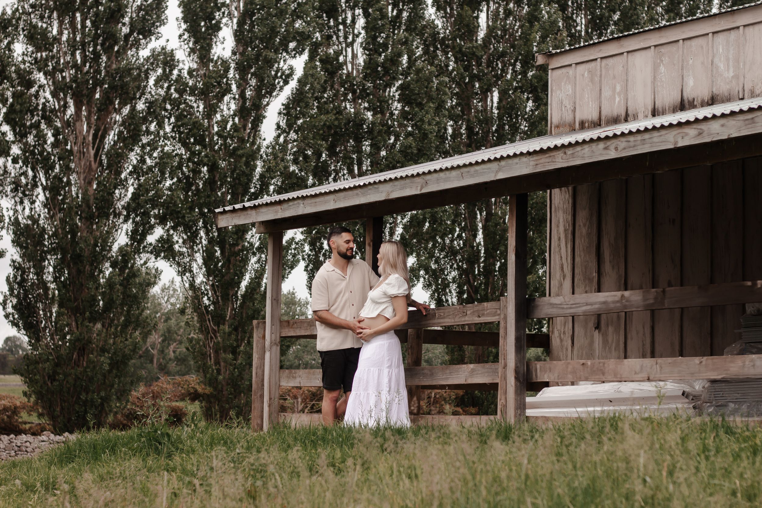 Farm photography , maternity Session