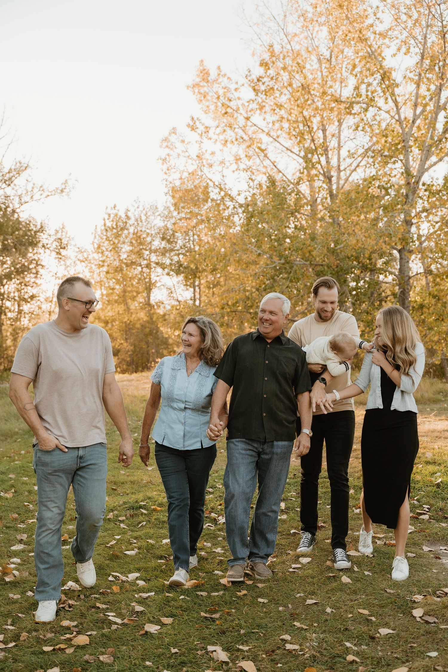 Calgary Extended Family Photographer