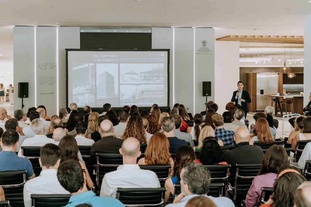 fotografia de eventos corporativos en madrid con asistentes
