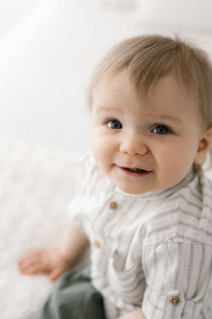 perhekuvaus, lapsikuvaus, lapsi, 1-vuotiskuvaus, 1-vuotias, studiokuvaus, newborn, vauvakuvaus