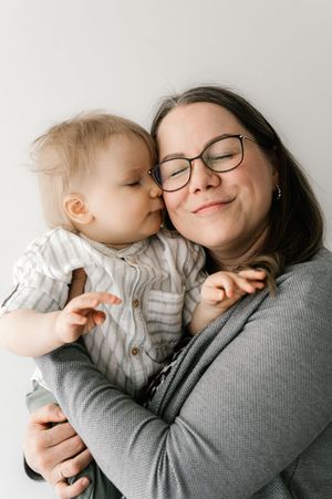 perhekuvaus, lapsikuvaus, lapsi, 1-vuotiskuvaus, 1-vuotias, studiokuvaus, newborn, vauvakuvaus