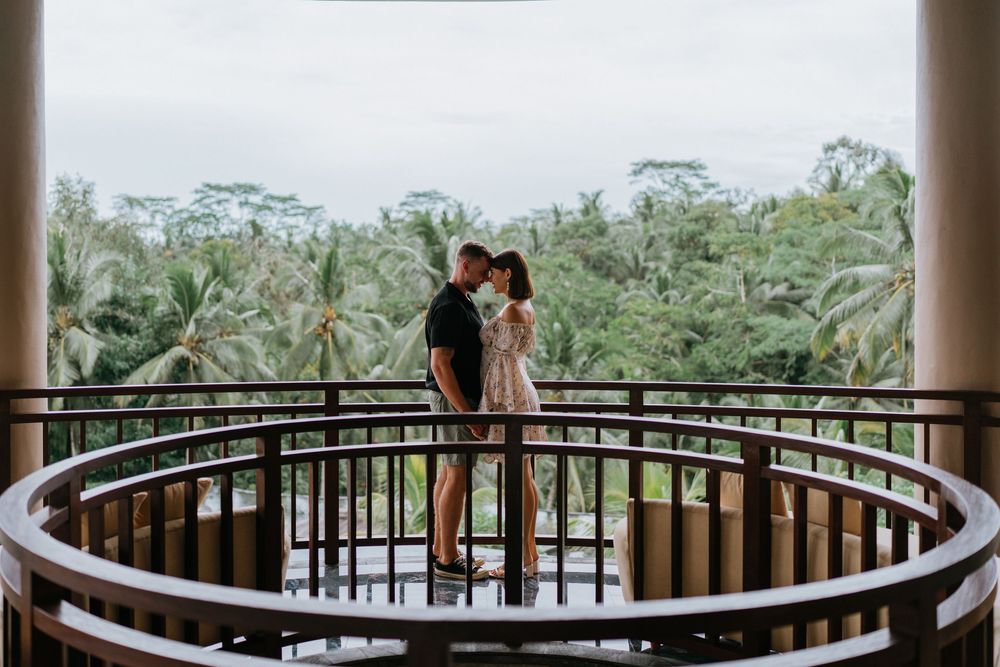 Honeymoon couple photography in Bali at a luxury resort