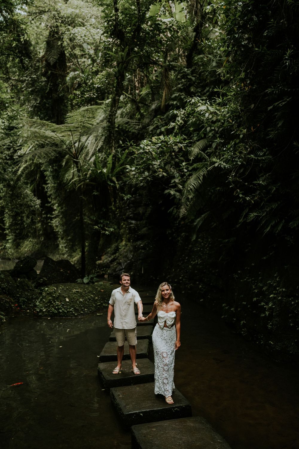 Bali couple photography services outdoors