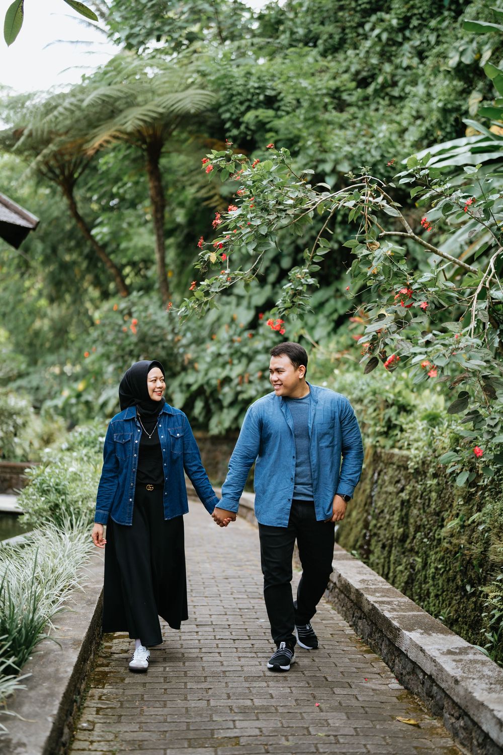 Bali couple photography services at Ubud
