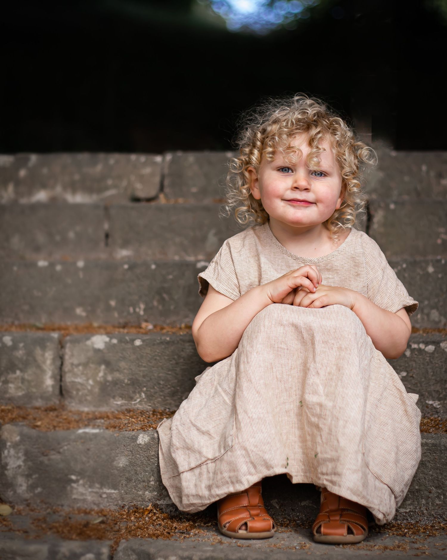 Barnfotograf. Barnfotografering. Syskonfotografering. Familjefotograf. Gravidfotograf. Tyresö Stockholm