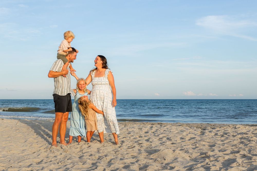 emerald isle beach family photographer Samantha Ann Photo photography studio near destination beach in North Carolina