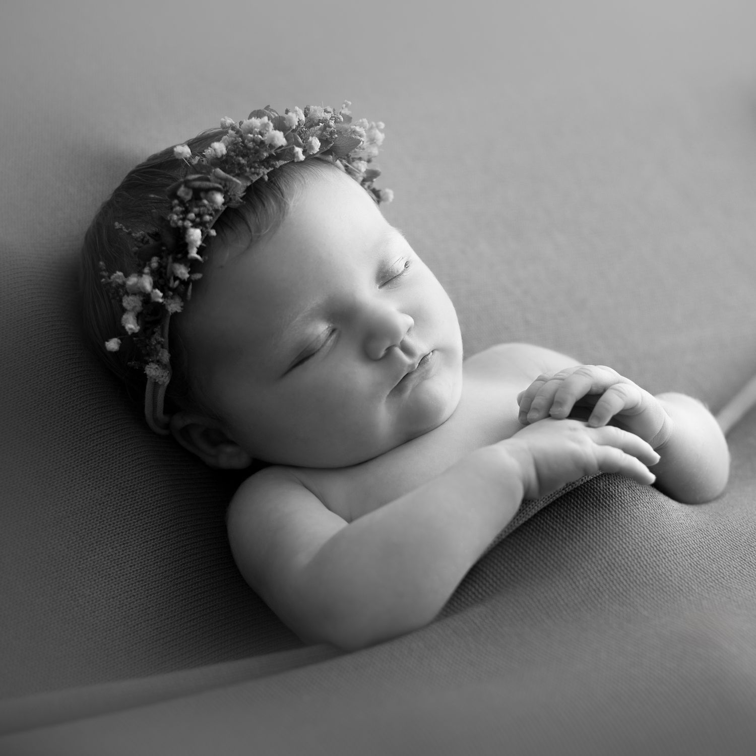 Nyföddsfotografering. Fotograf Maria Lantz, fotostudio i Trekanten, Kalmar, Småland.